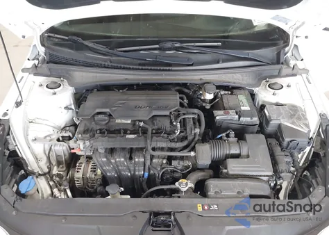 2021 Hyundai Elantra Sel z USA, uszkodzony, nr VIN 5NPLM4AG6MH028933